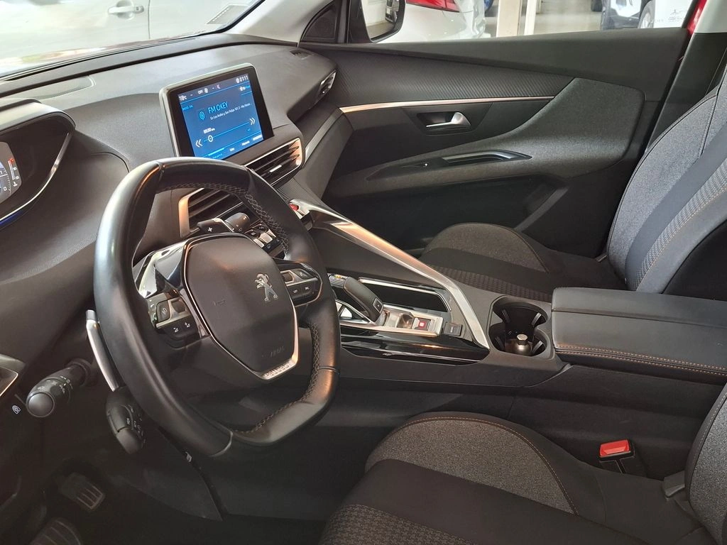 Peugeot 3008 Allure Pack año 2021