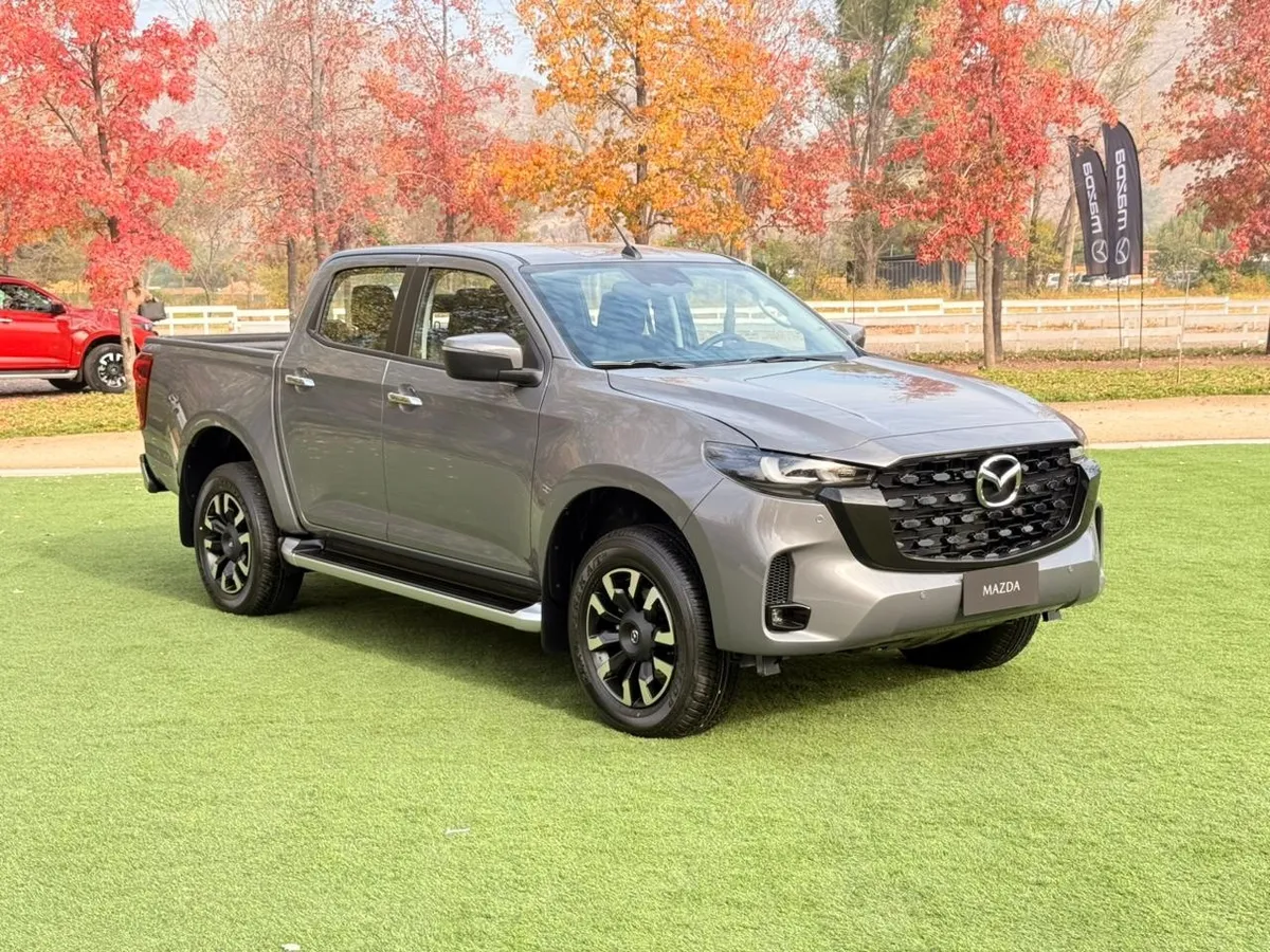 Mazda BT-50 2.2 Dc High At 4x4 Diesel año 2026