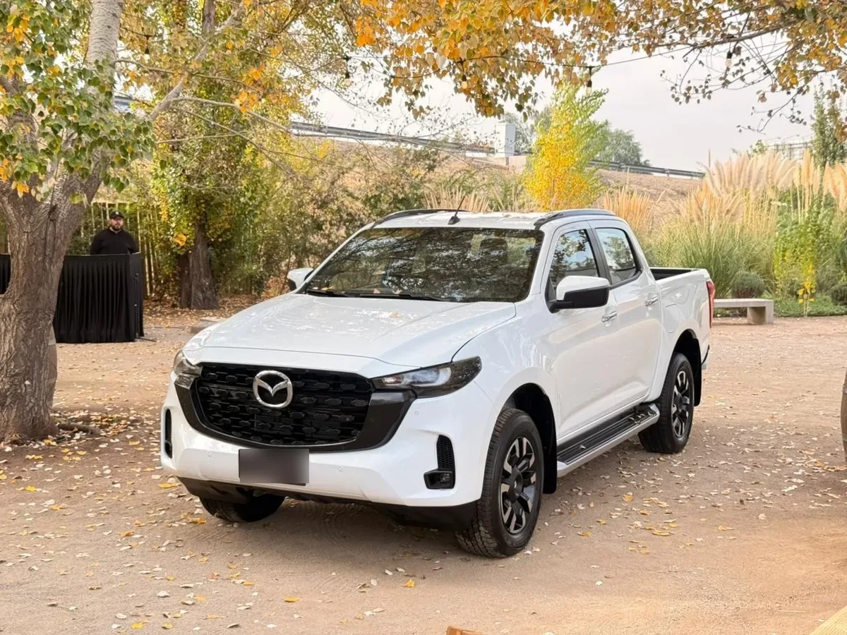 Mazda BT-50 2.2 Dc High Plus At 4x4 Diesel año 2026