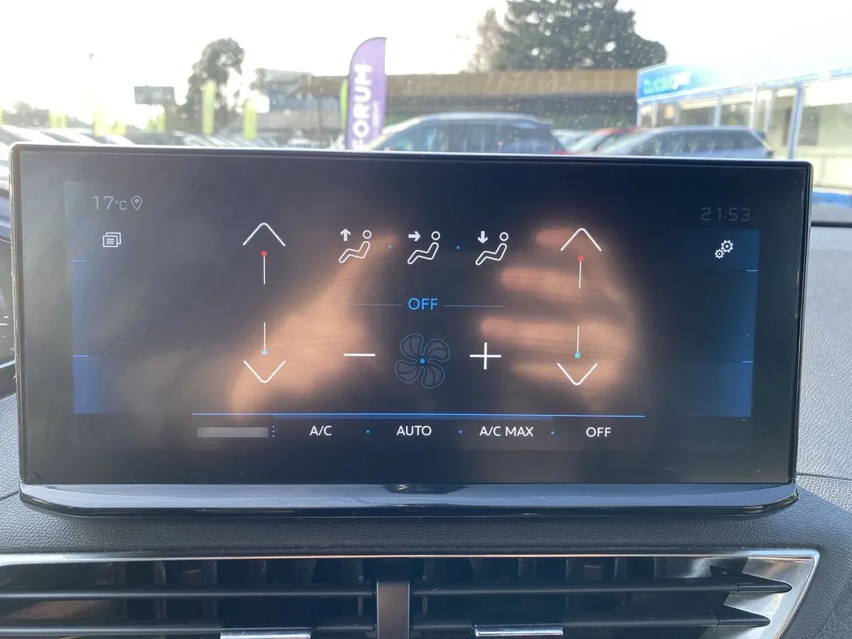 Peugeot 5008 1.5 Allure Pack Bluehdi 130 4x2 Eat8 5p año 2024