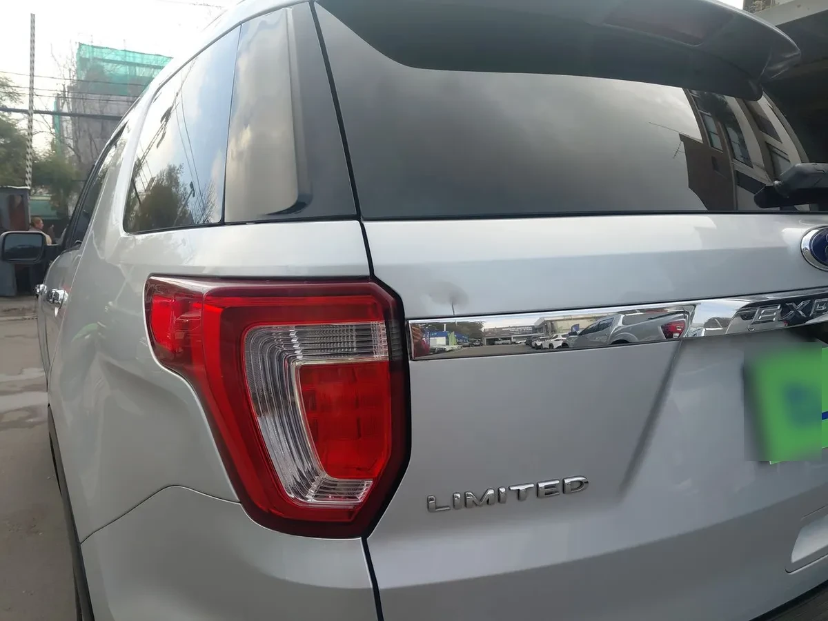 Ford Explorer 2.3 Limited 4x2 At 5p año 2019