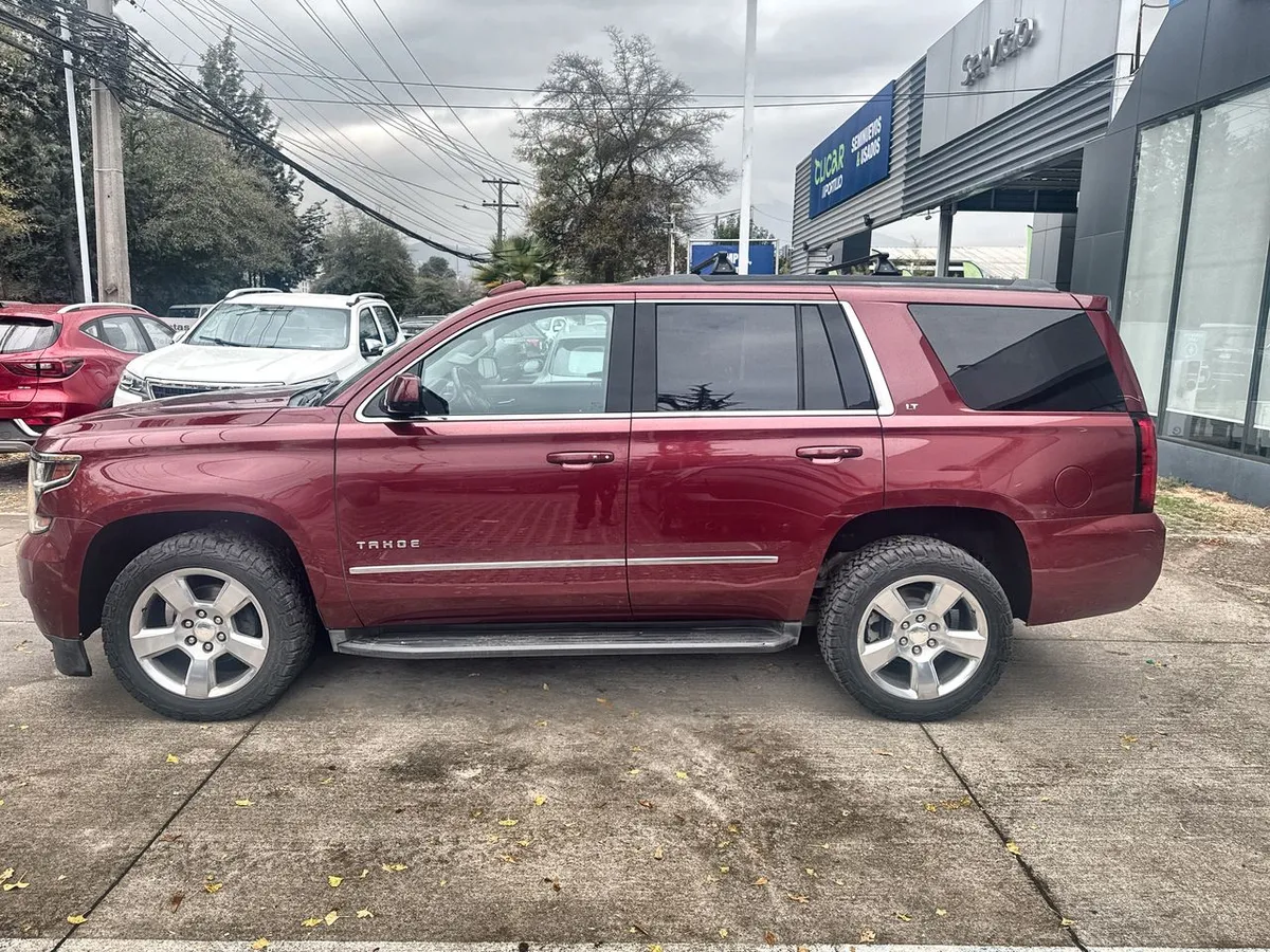 Chevrolet Tahoe 5.3 Z71 4x4 At 5p año 2021