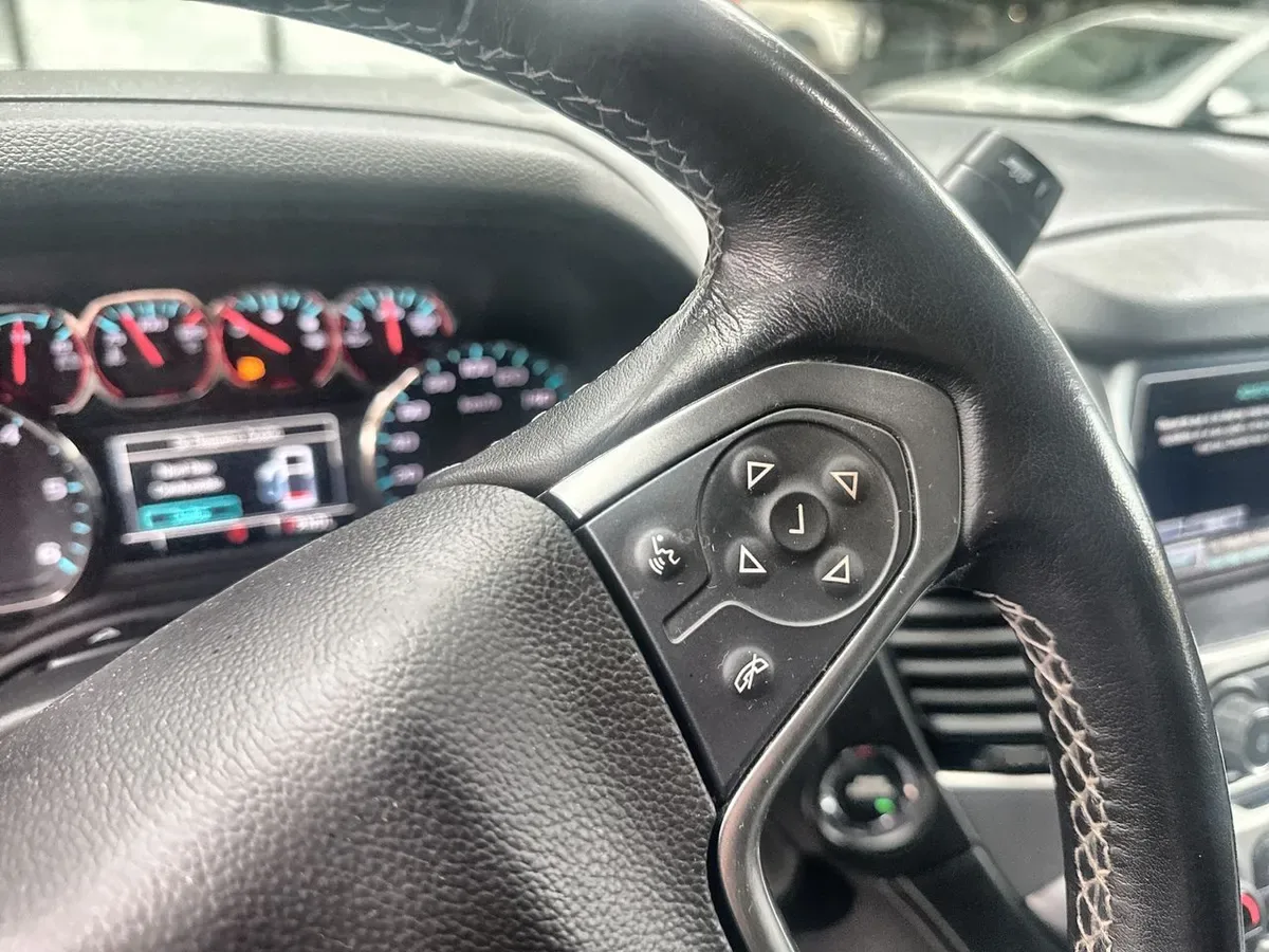 Chevrolet Tahoe 5.3 Z71 4x4 At 5p año 2021