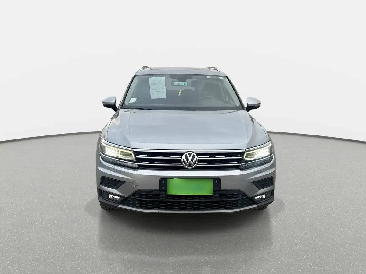 Volkswagen Tiguan 1.4 Tsi Hightline 4x2 3row At 5p año 2020
