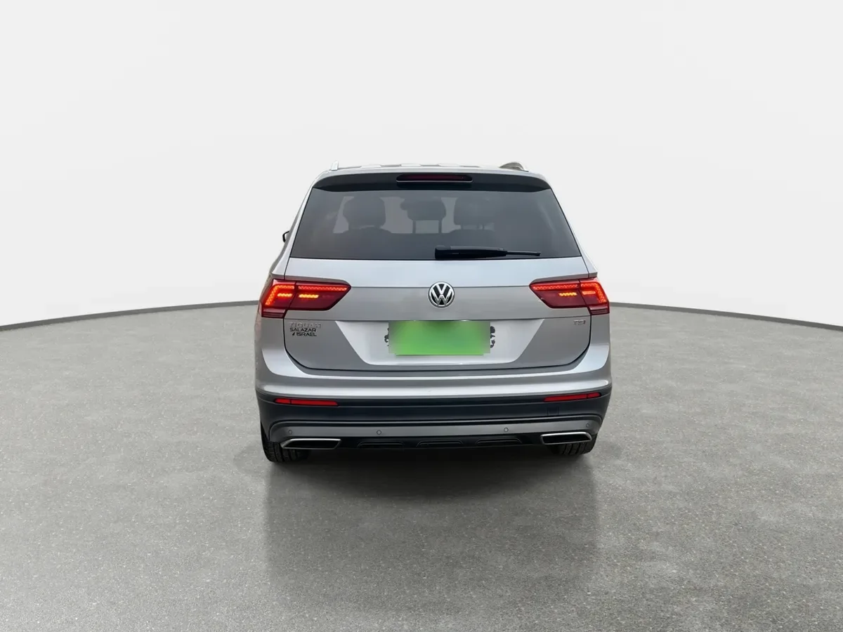Volkswagen Tiguan 1.4 Tsi Hightline 4x2 3row At 5p año 2020