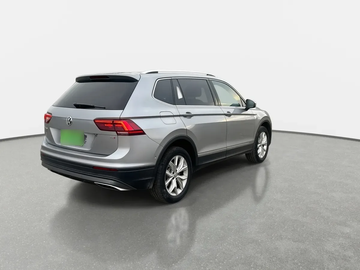 Volkswagen Tiguan 1.4 Tsi Hightline 4x2 3row At 5p año 2020