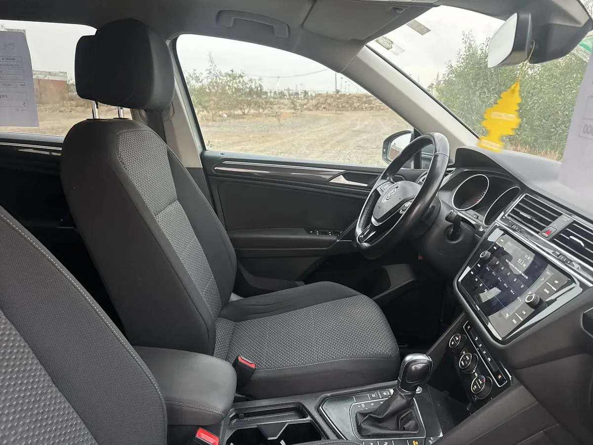 Volkswagen Tiguan 1.4 Tsi Hightline 4x2 3row At 5p año 2020