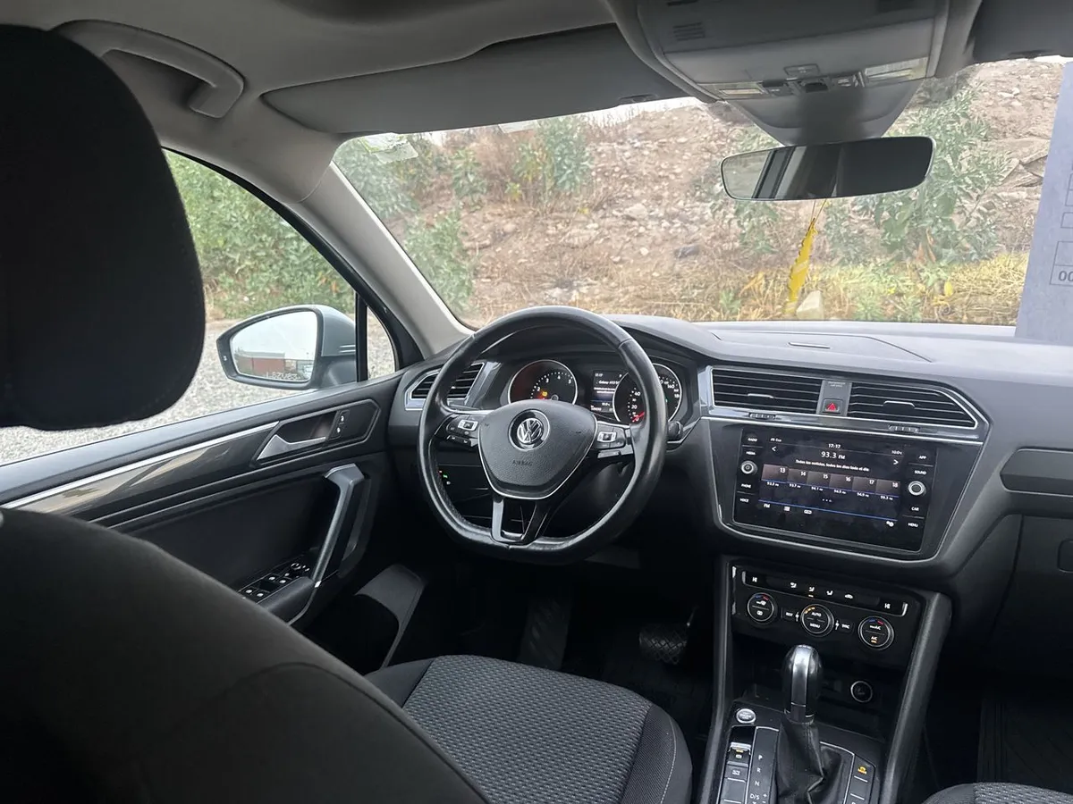 Volkswagen Tiguan 1.4 Tsi Hightline 4x2 3row At 5p año 2020