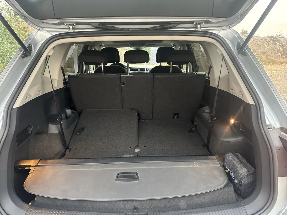Volkswagen Tiguan 1.4 Tsi Hightline 4x2 3row At 5p año 2020