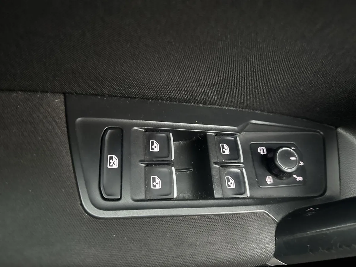 Volkswagen Tiguan 1.4 Tsi Hightline 4x2 3row At 5p año 2020