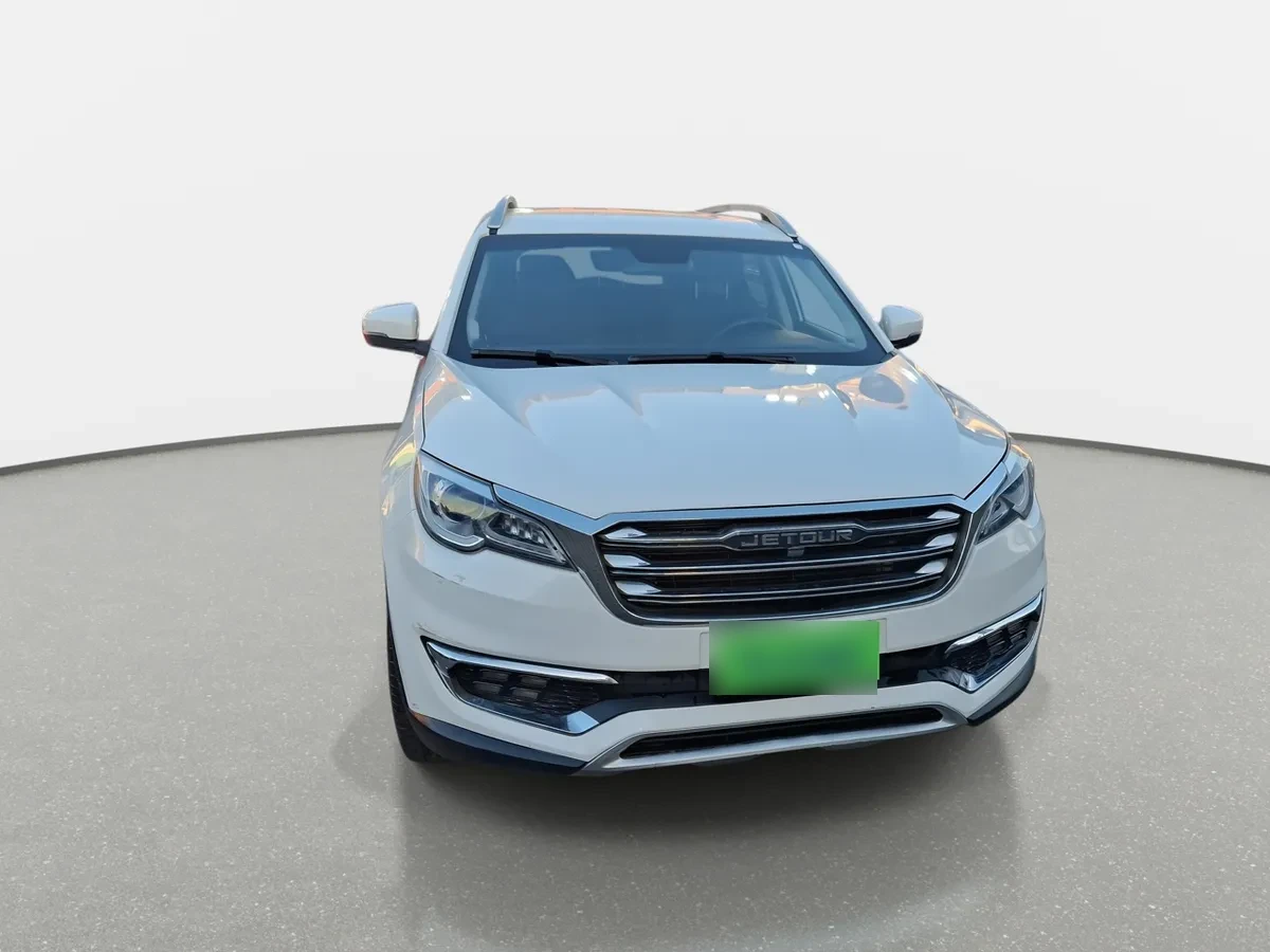 Jetour X70 1.5t Gl 4x2 Mt 5p año 2022