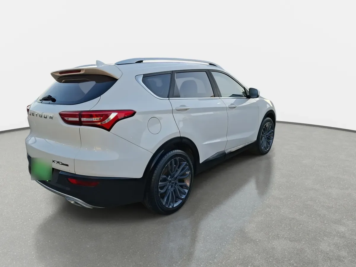 Jetour X70 1.5t Gl 4x2 Mt 5p año 2022