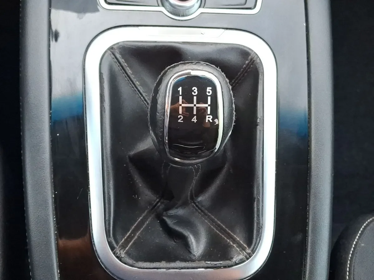 Jetour X70 1.5t Gl 4x2 Mt 5p año 2022