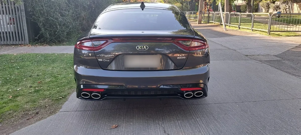 Kia Stinger Otra año 2018