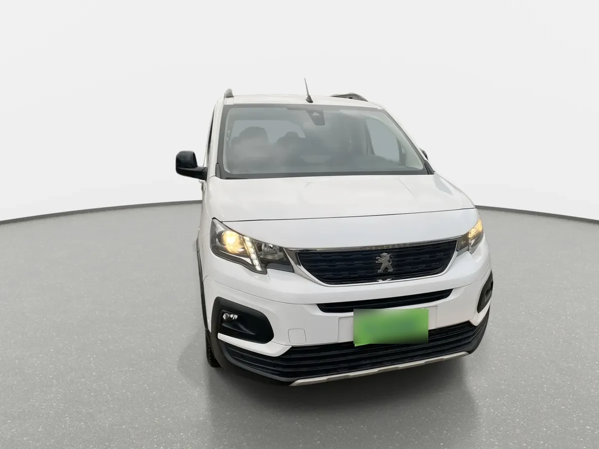 Peugeot Rifter 1.5 Allure Bluehdi Diesel 4x2 130hp Eat8 5p año 2023