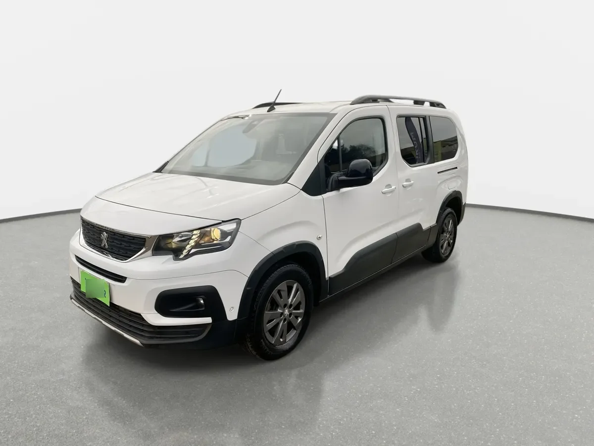 Peugeot Rifter 1.5 Allure Bluehdi Diesel 4x2 130hp Eat8 5p año 2023