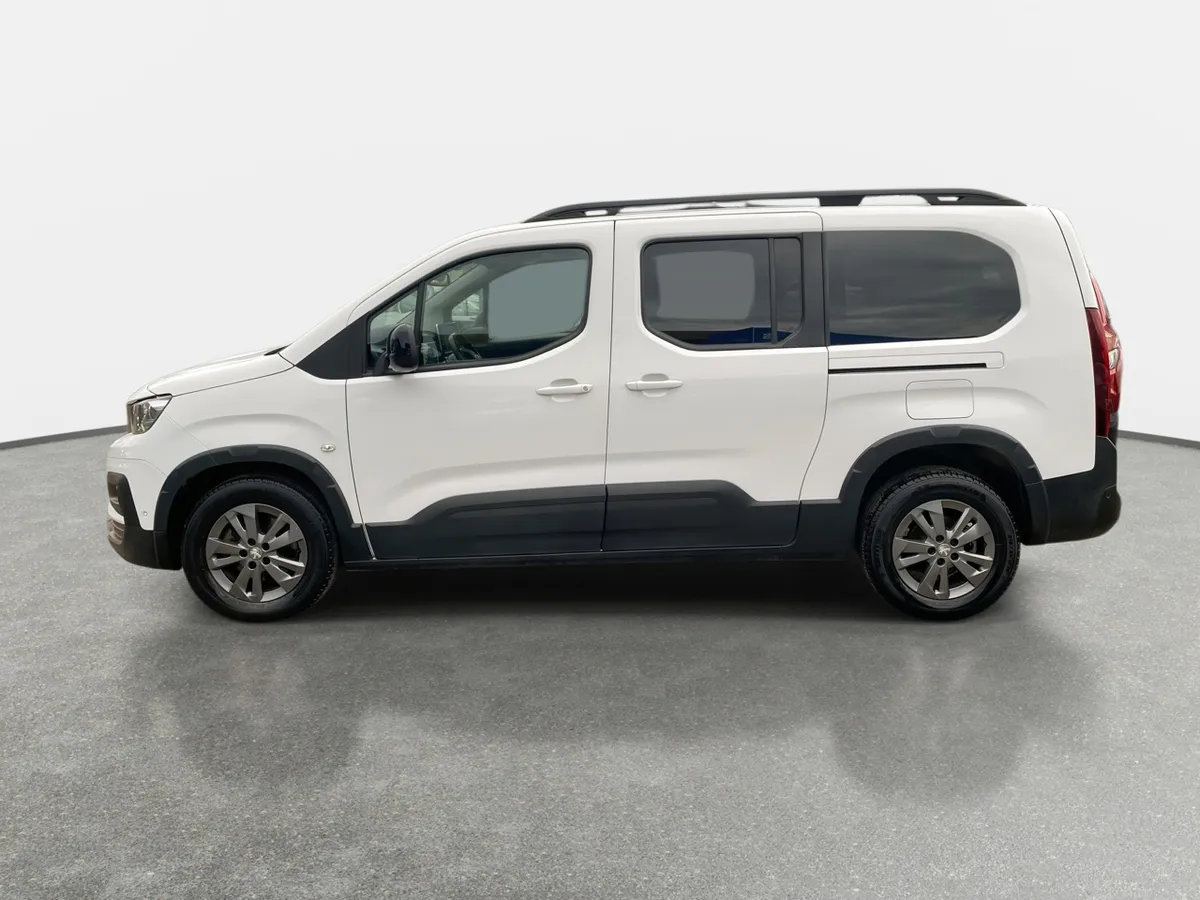 Peugeot Rifter 1.5 Allure Bluehdi Diesel 4x2 130hp Eat8 5p año 2023