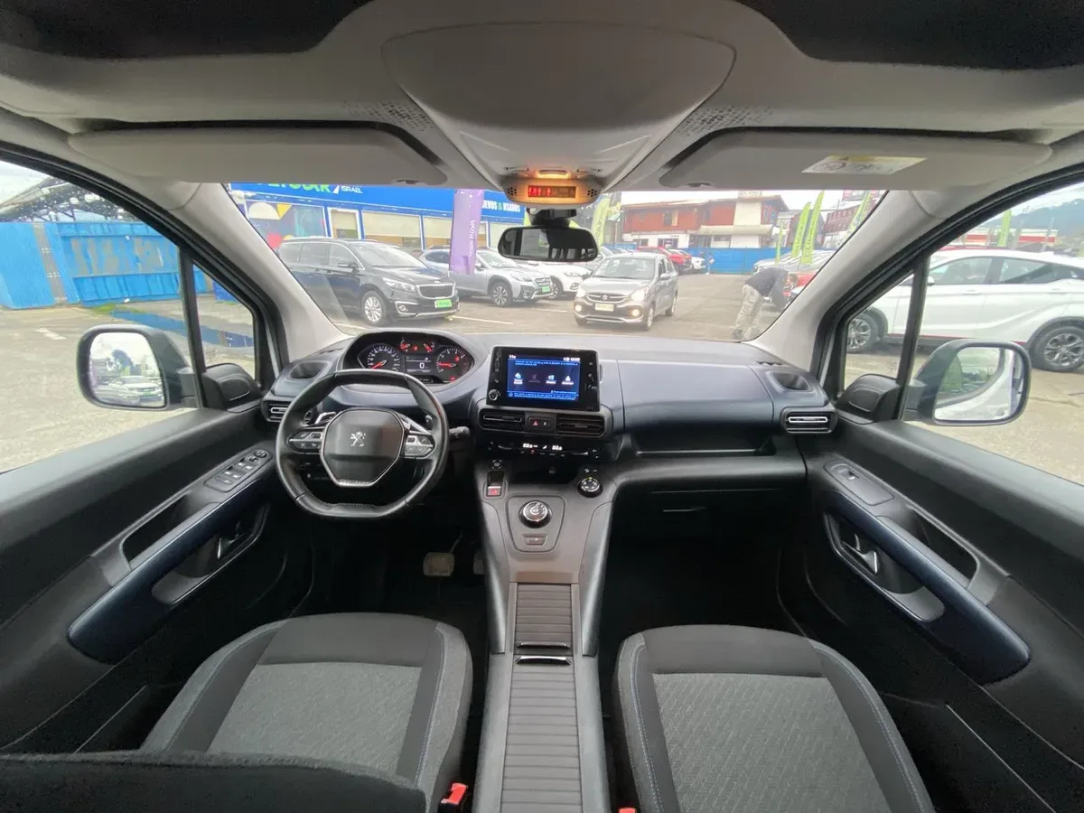Peugeot Rifter 1.5 Allure Bluehdi Diesel 4x2 130hp Eat8 5p año 2023