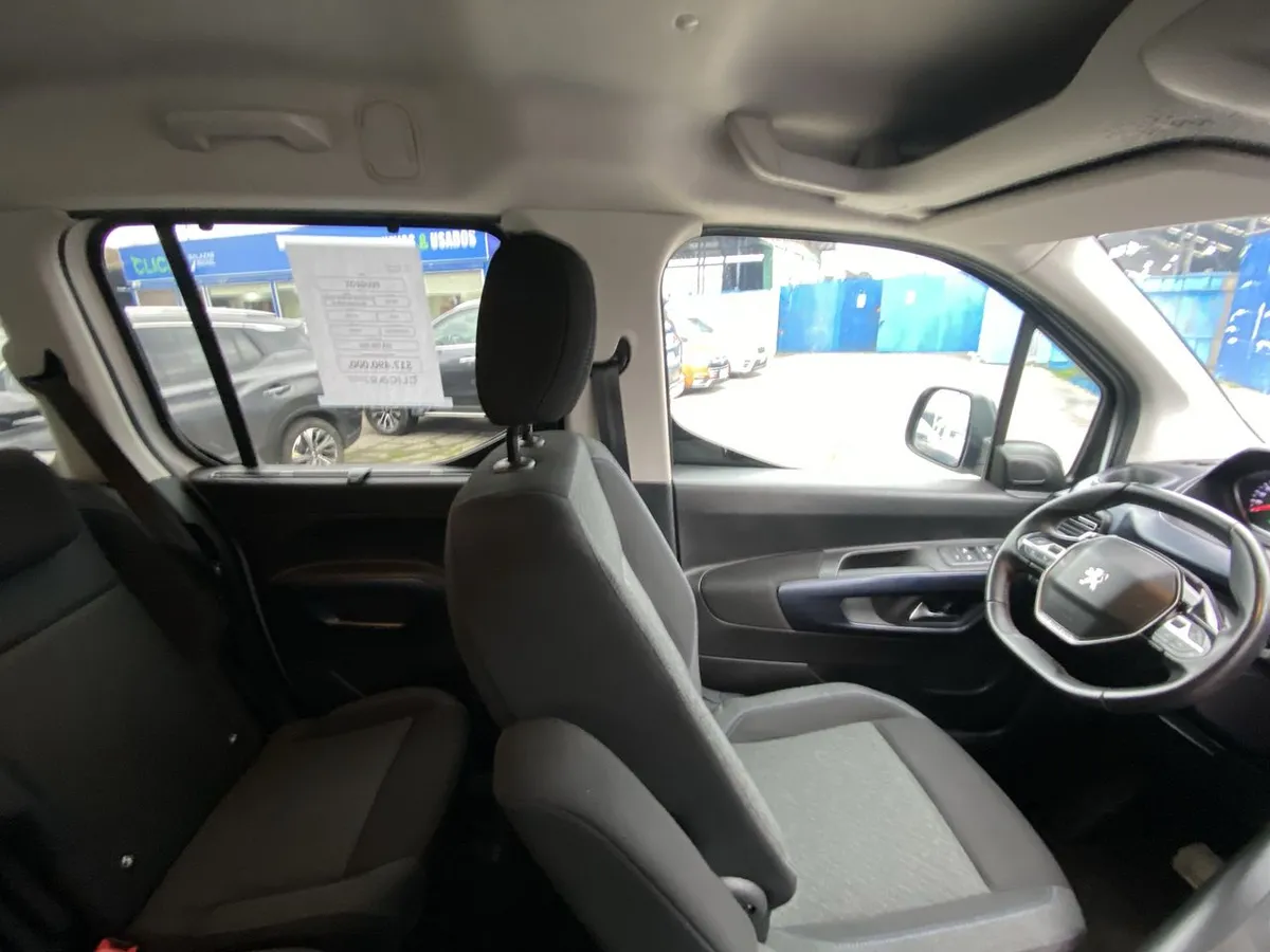 Peugeot Rifter 1.5 Allure Bluehdi Diesel 4x2 130hp Eat8 5p año 2023