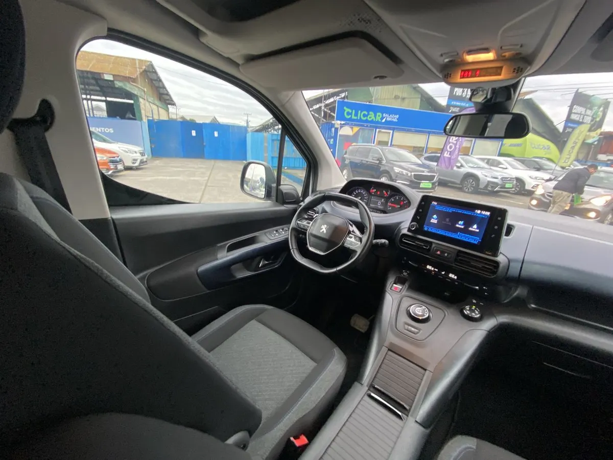 Peugeot Rifter 1.5 Allure Bluehdi Diesel 4x2 130hp Eat8 5p año 2023