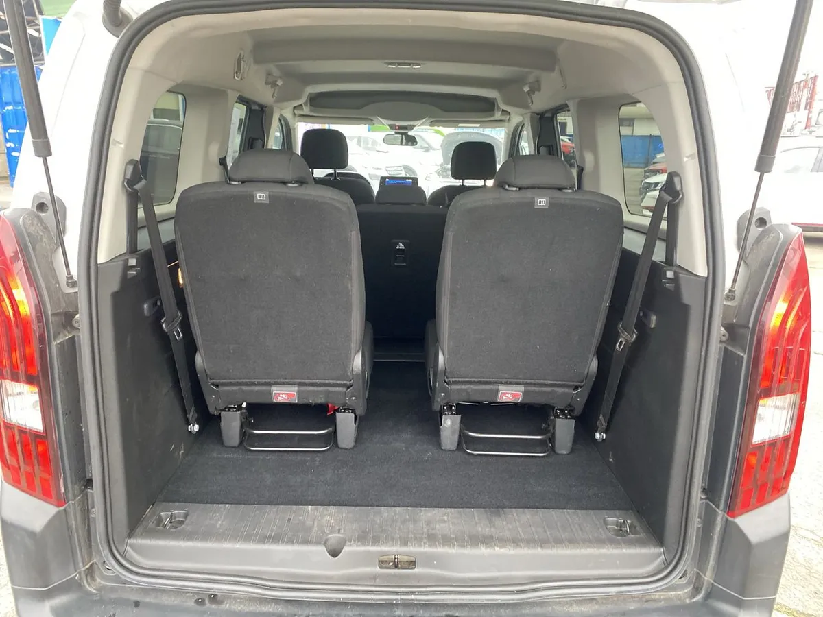 Peugeot Rifter 1.5 Allure Bluehdi Diesel 4x2 130hp Eat8 5p año 2023