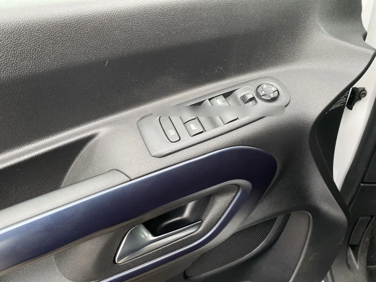 Peugeot Rifter 1.5 Allure Bluehdi Diesel 4x2 130hp Eat8 5p año 2023