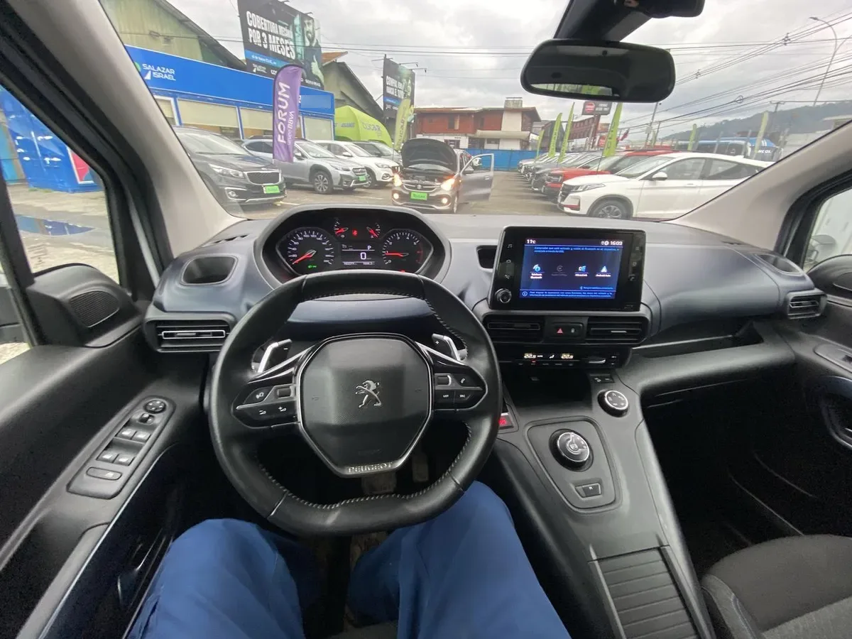 Peugeot Rifter 1.5 Allure Bluehdi Diesel 4x2 130hp Eat8 5p año 2023