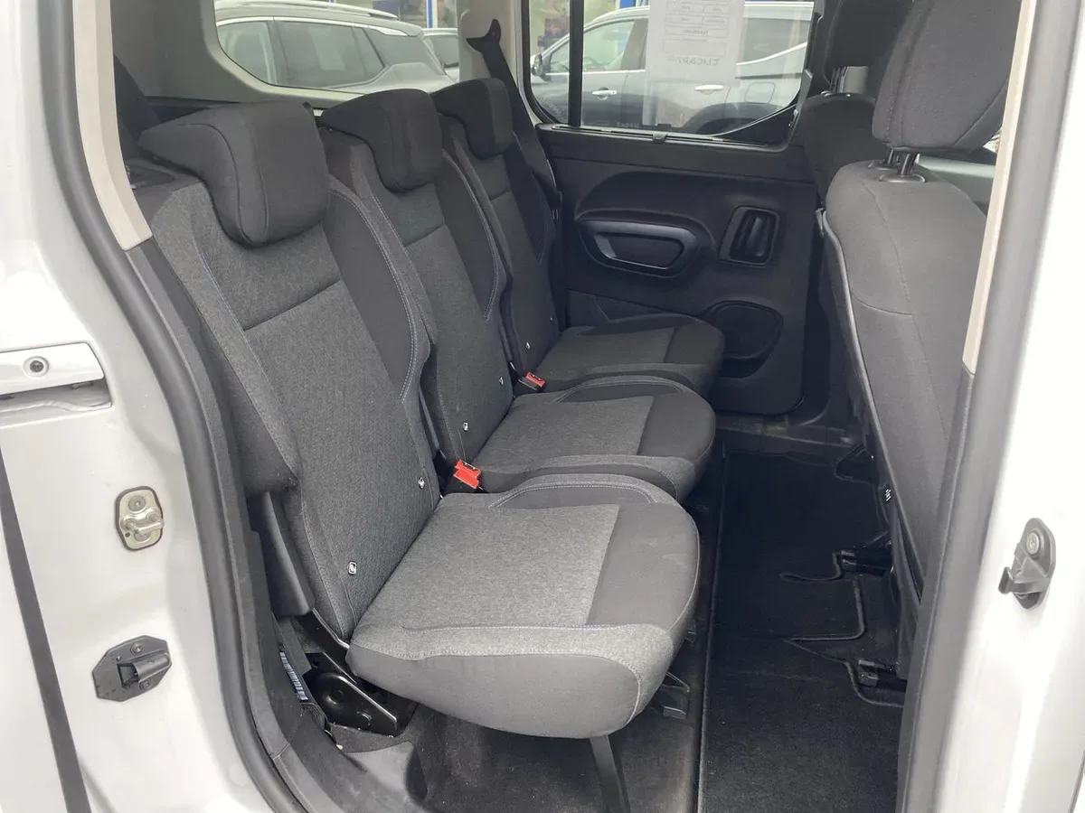 Peugeot Rifter 1.5 Allure Bluehdi Diesel 4x2 130hp Eat8 5p año 2023