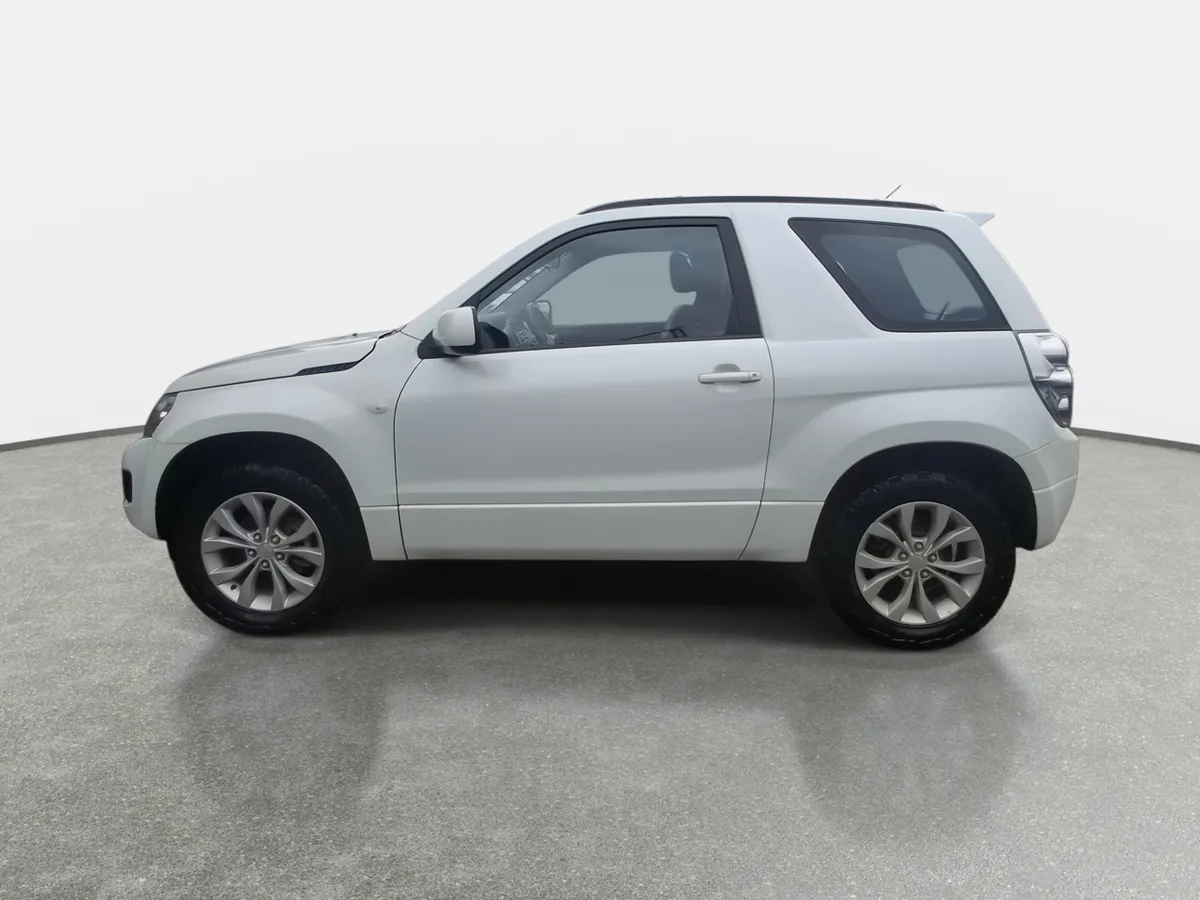 Suzuki Grand Vitara 2.4 Glx Nav 4wd Mt 3p año 2019