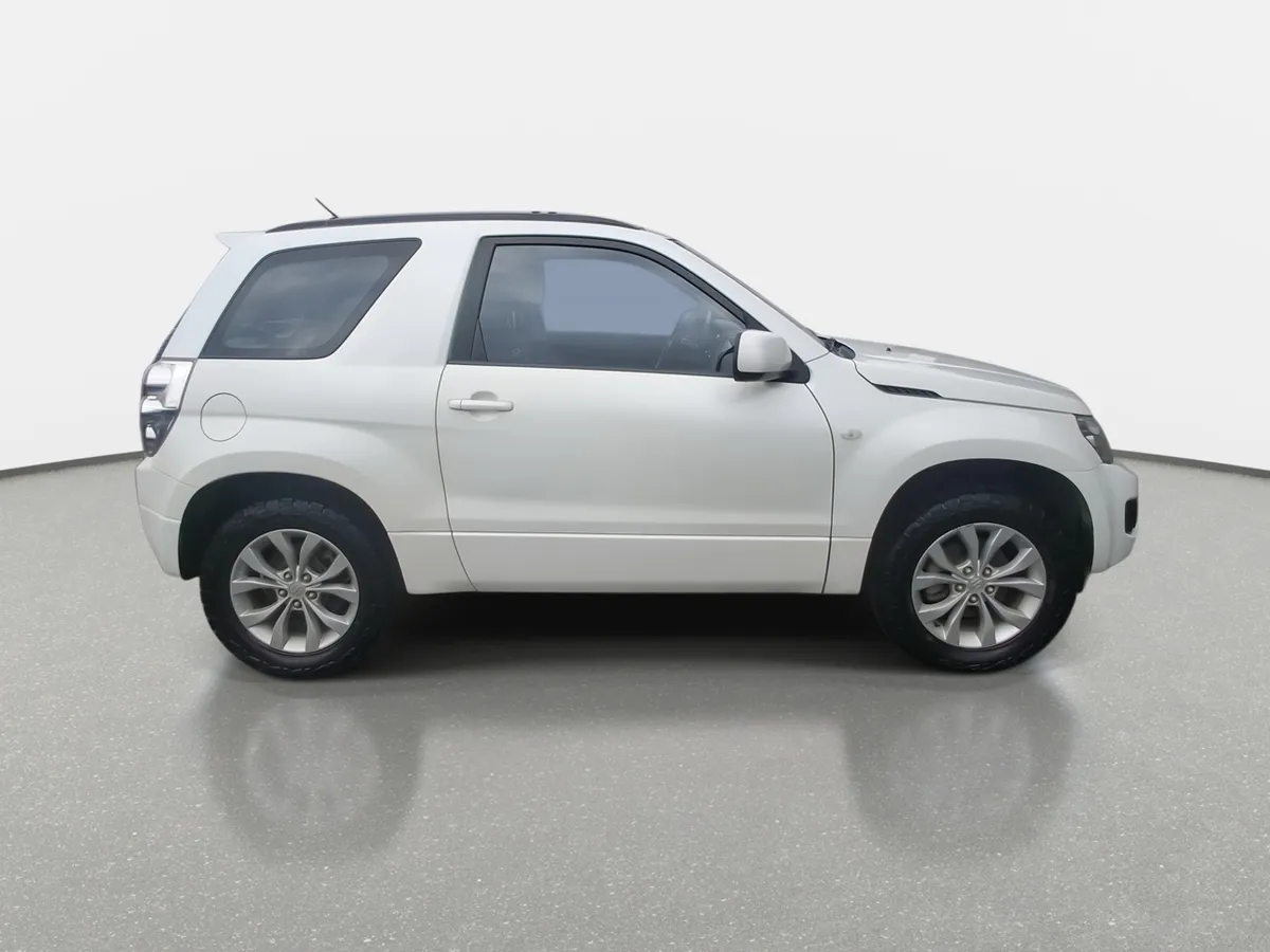Suzuki Grand Vitara 2.4 Glx Nav 4wd Mt 3p año 2019