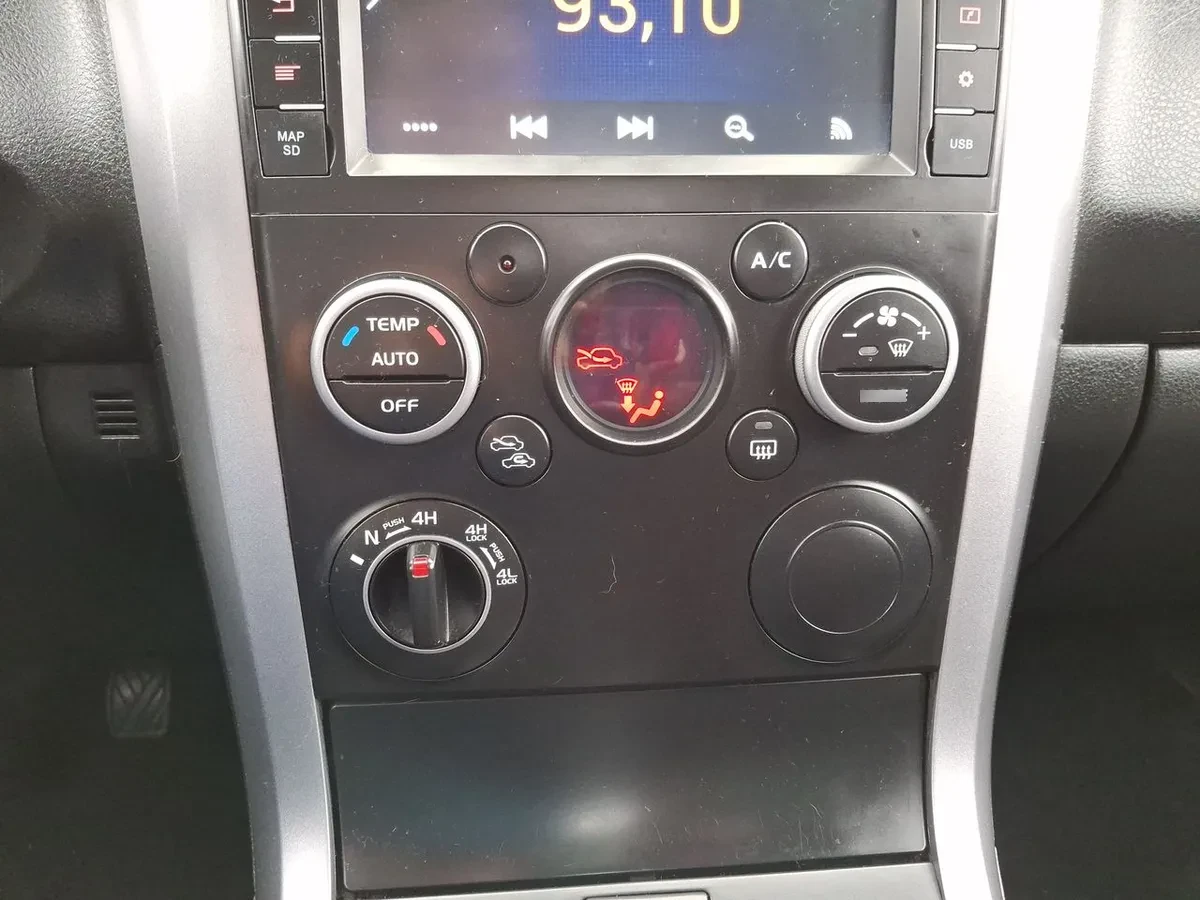 Suzuki Grand Vitara 2.4 Glx Nav 4wd Mt 3p año 2019