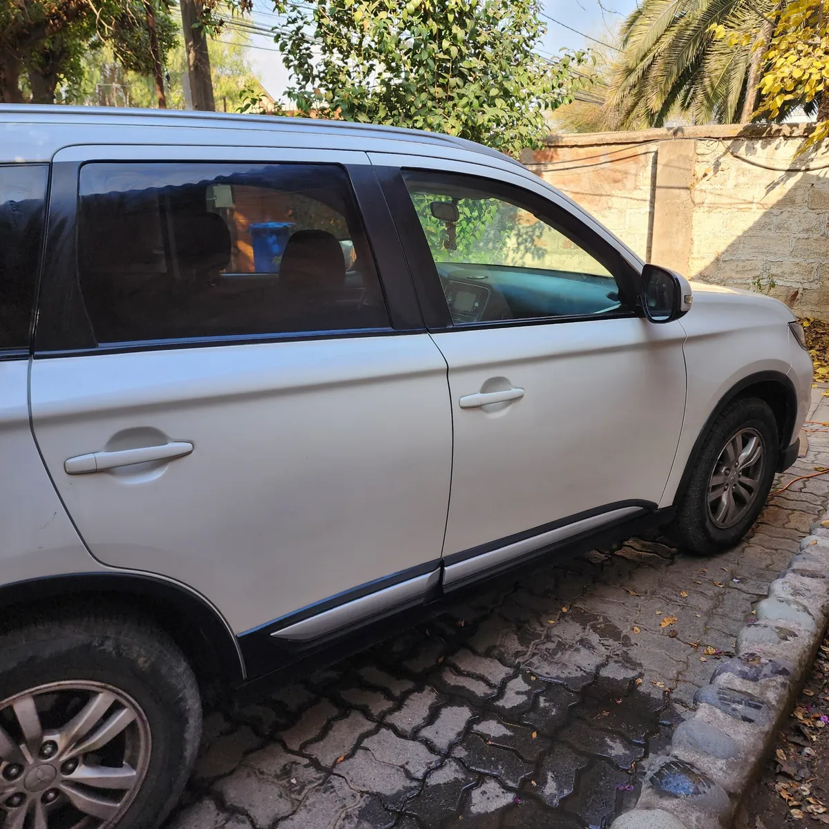 MITSUBISHI OUTLANDER 2.0 Mt año 2019