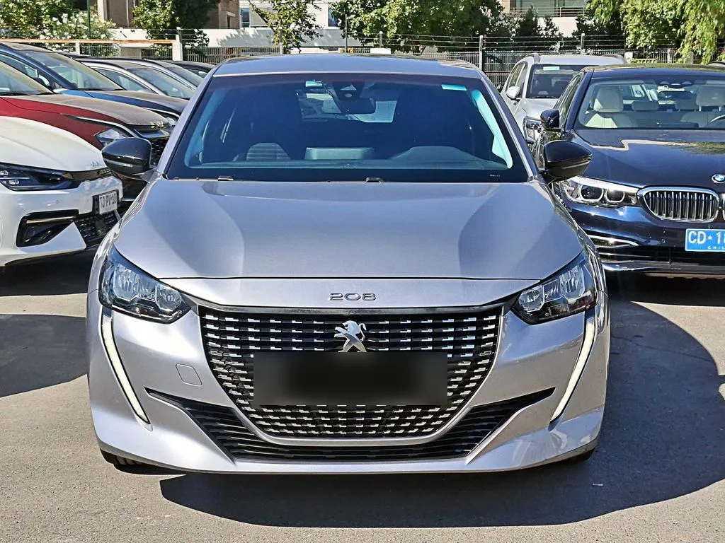 Peugeot 208 Puretech 75 1.2 año 2022
