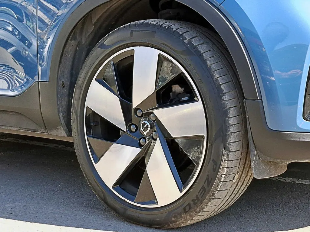 Volvo Xc40 T5 Hybrid R Design 1.5 At año 2023