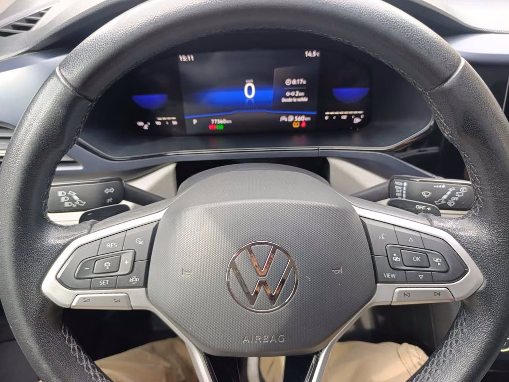 Volkswagen Taos Comfortline año 2023