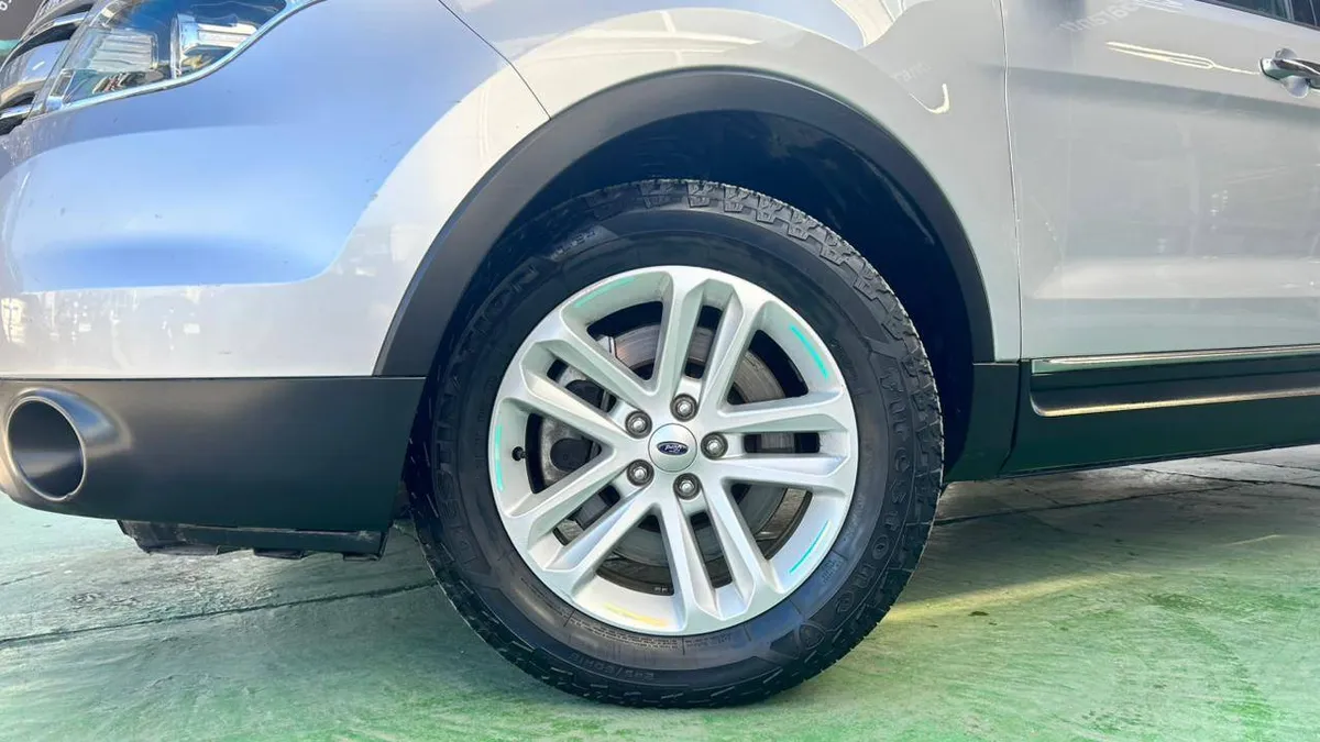 Ford Explorer Xlt 4x2 3.5 Aut año 2015