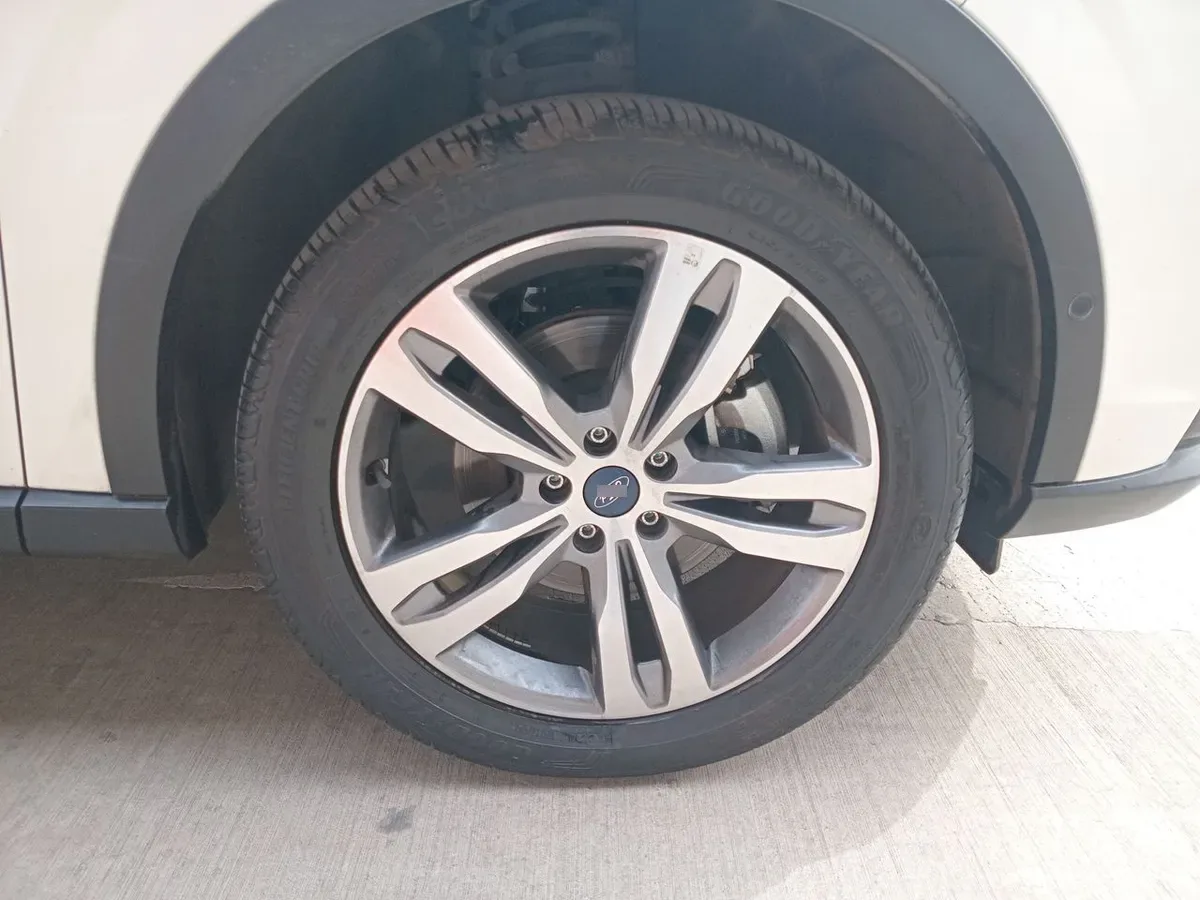 Ford Territory 1.5 Titanium 4x2 At 5p año 2025