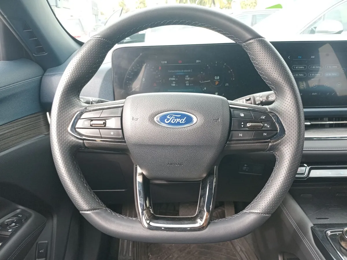 Ford Territory 1.5 Titanium 4x2 At 5p año 2025