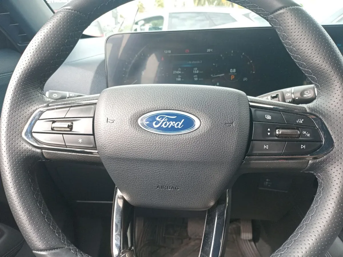Ford Territory 1.5 Titanium 4x2 At 5p año 2025