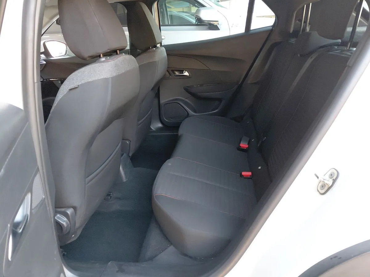 Peugeot 2008 1.2 Active Puretech 4x2 130 Mt 5p año 2021