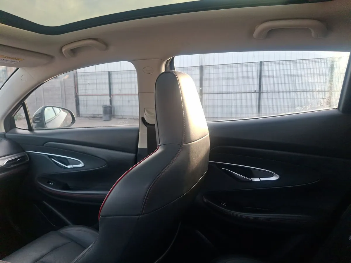 Changan Uni-T 1.5 Luxury 4x2 At 5p año 2022