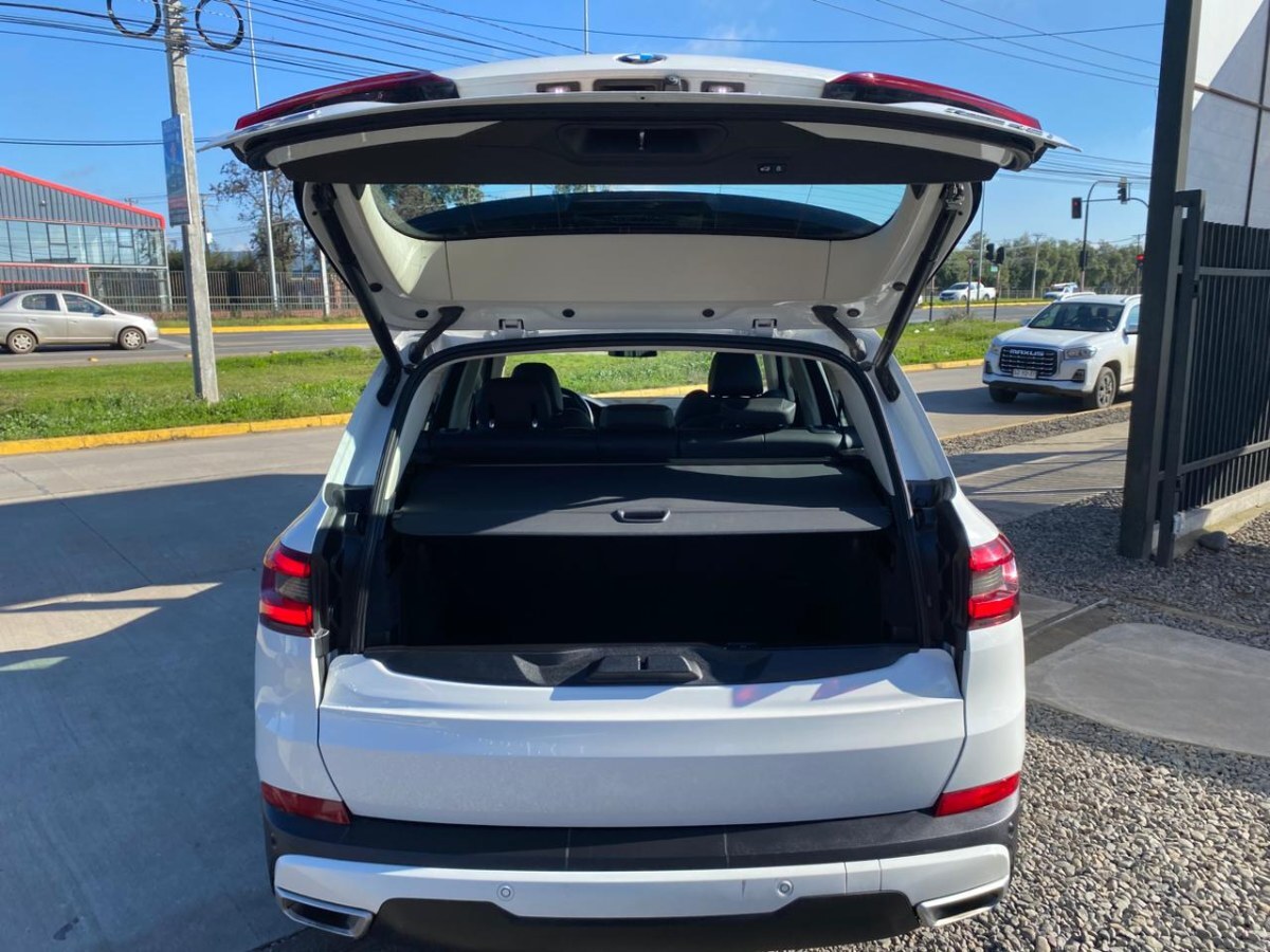 BMW X5 Xdrive 40i 4x4 3.0 año 2023