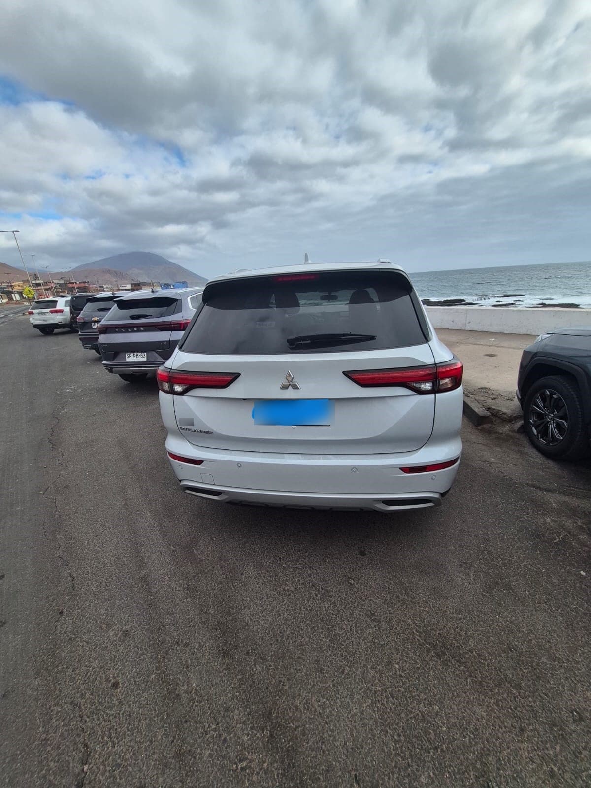 MITSUBISHI OUTLANDER Otra año 2025