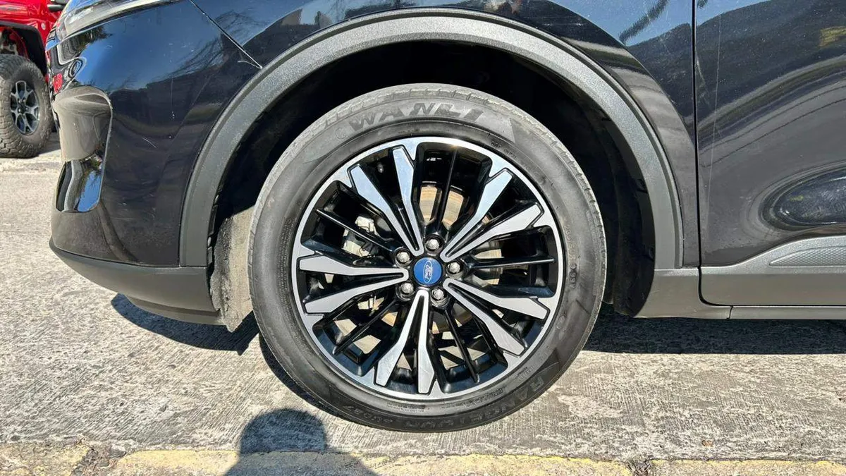 Ford Escape 2.5 Atkinson Se Hybrid Fwd At año 2023