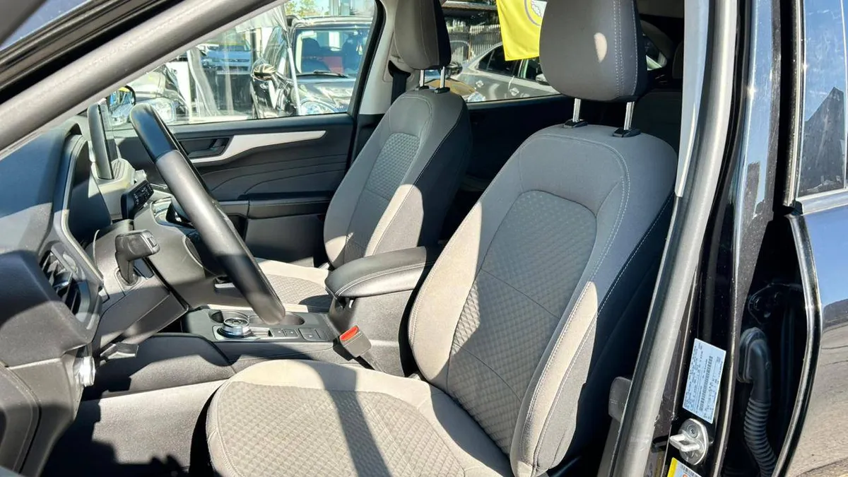 Ford Escape 2.5 Atkinson Se Hybrid Fwd At año 2023