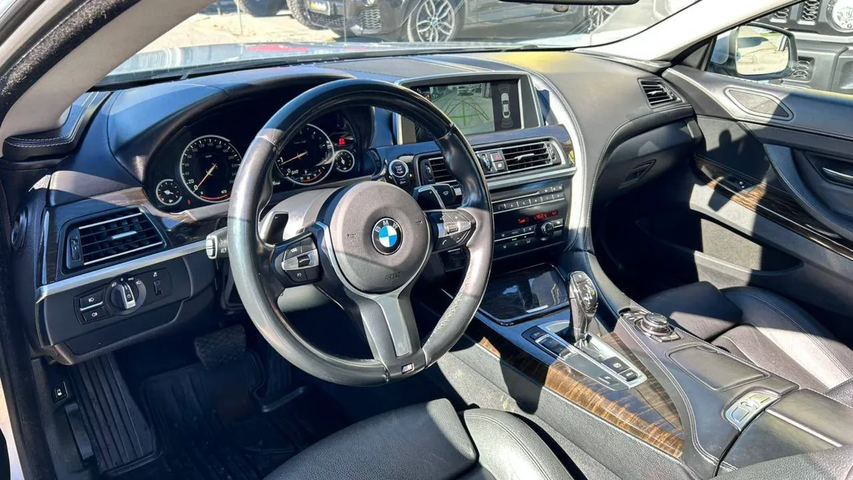 Bmw 650i Coupe  Aut 4.4 4x2 At 2p año 2015