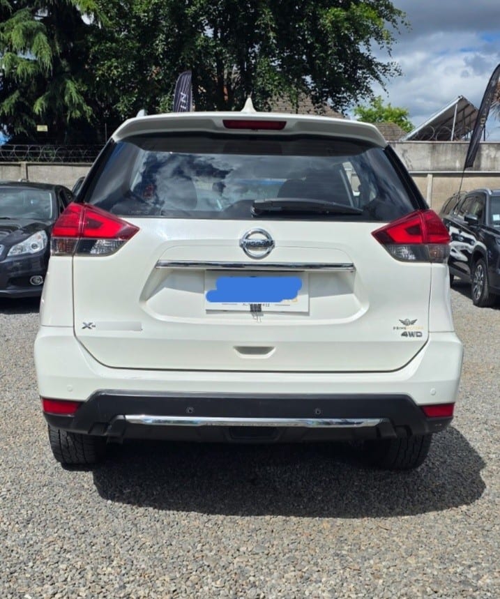 NISSAN X-TRAIL 2.5 Exclusive At 4x4 año 2020