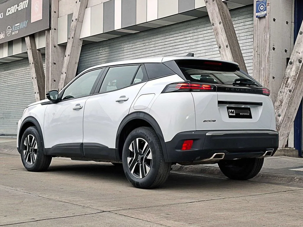 Peugeot 2008 Active año 2025