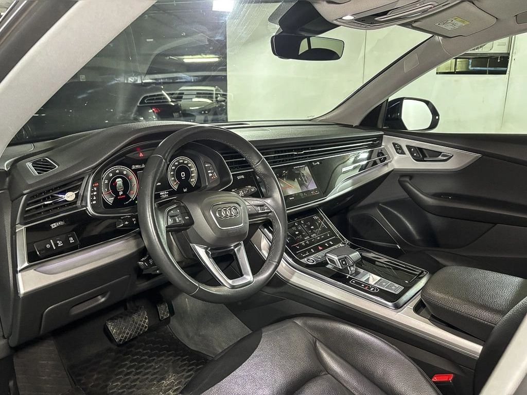 Audi Q8 Q8 55 Tfsi Sport año 2023