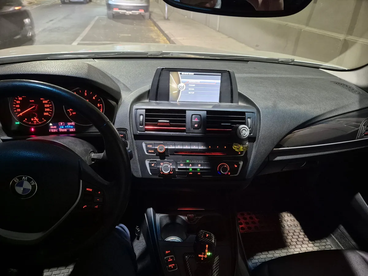 BMW 118 2.0 I At Sport año 2014